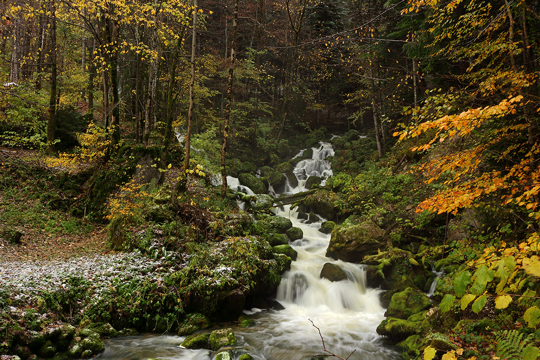 cascade les moulins septmoncel automne